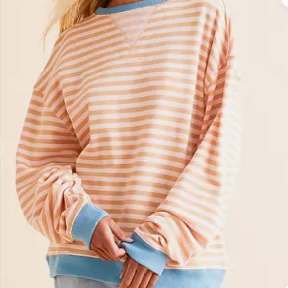 Free People Classic Striped Oversized Crewneck Latte Combo Sz Small NWOT $98 - Picture 4 of 13